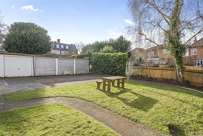 2 Bedroom Flat For Sale In Cranes Park Crescent, Surbiton, KT5