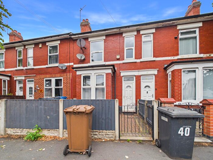 3 Bedroom Semi Detached House To Rent In Stenson Road, Normanton, DE23