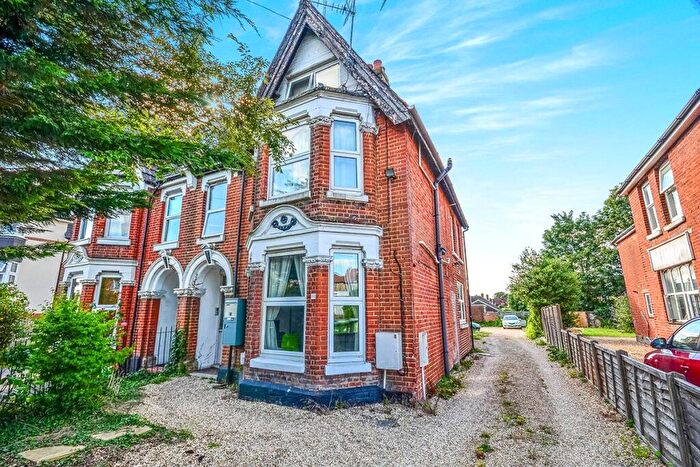 1 Bedroom Flat To Rent In Winchester Road, Southampton, Hampshire, SO16