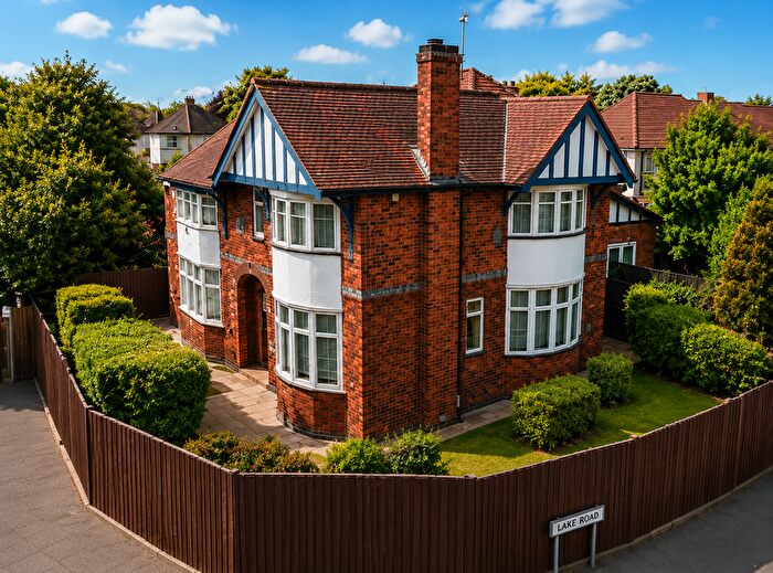 3 Bedroom Detached House For Sale In Wyngate Drive, Leicester, LE3