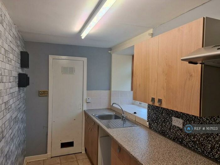2 Bedroom Flat To Rent In Cowans Land, Rattray, Blairgowrie, PH10