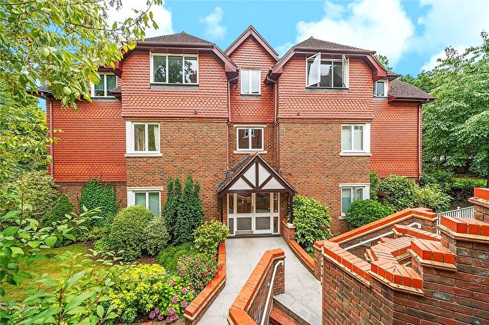 2 Bedroom Flat For Sale In Carrington Place, Esher Park Avenue, Esher, KT10