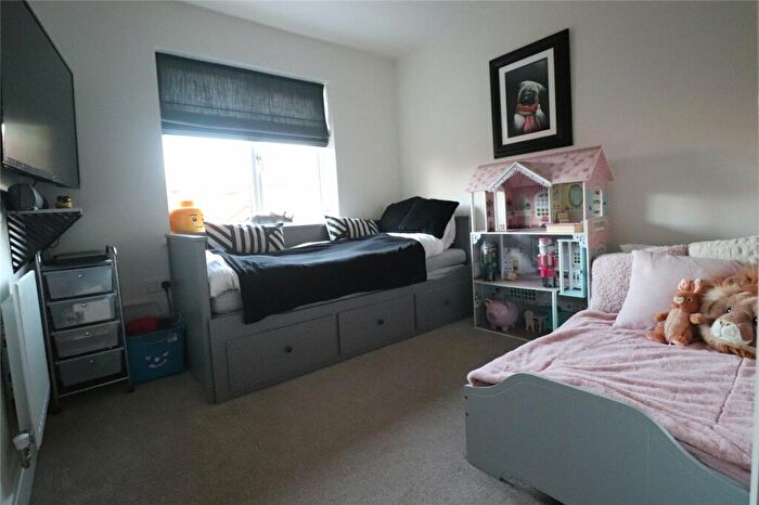 4 Bedroom Detached House For Sale In Poppy Way, Daventry, Northamptonshire, NN11