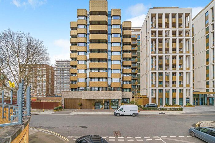 2 Bedroom Flat To Rent In Lodge Road, St. Johns Wood, NW8