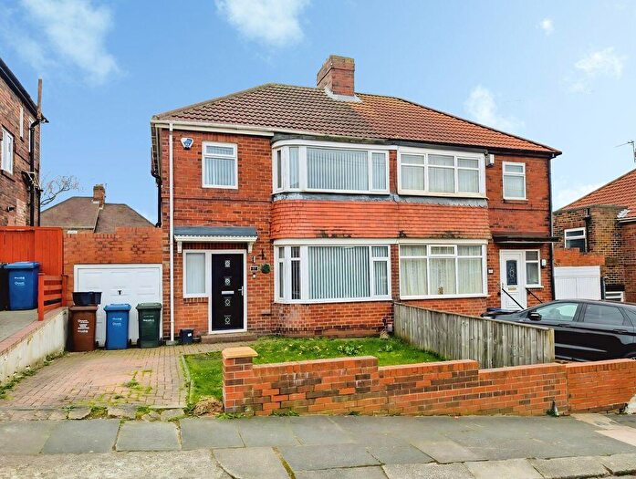 3 Bedroom Semi Detached House For Sale In Robsheugh Place, Fenham, Newcastle Upon Tyne, NE5