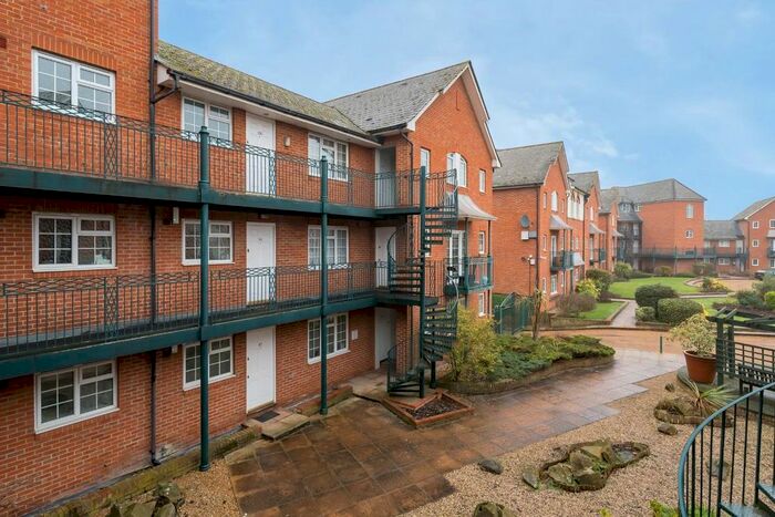 2 Bedroom Flat To Rent In St. Leonards Road, Windsor, SL4