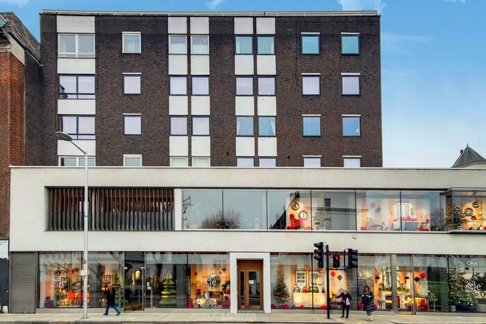 2 Bedroom Flat To Rent In Fulham Road, Chelsea, London, SW3