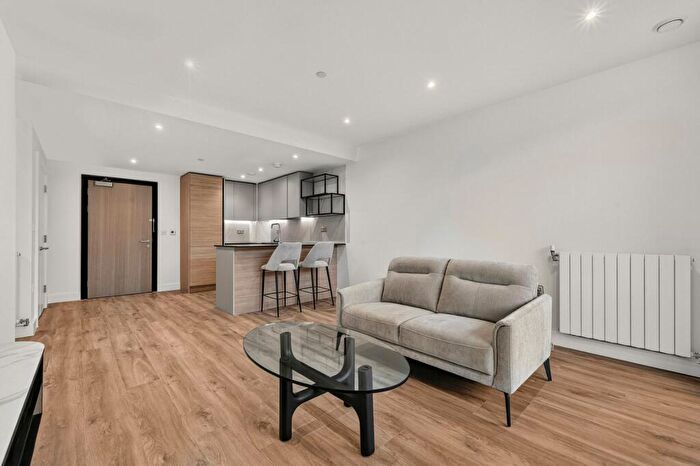 1 Bedroom Flat To Rent In Batchford House, Moorehead Way, SE3