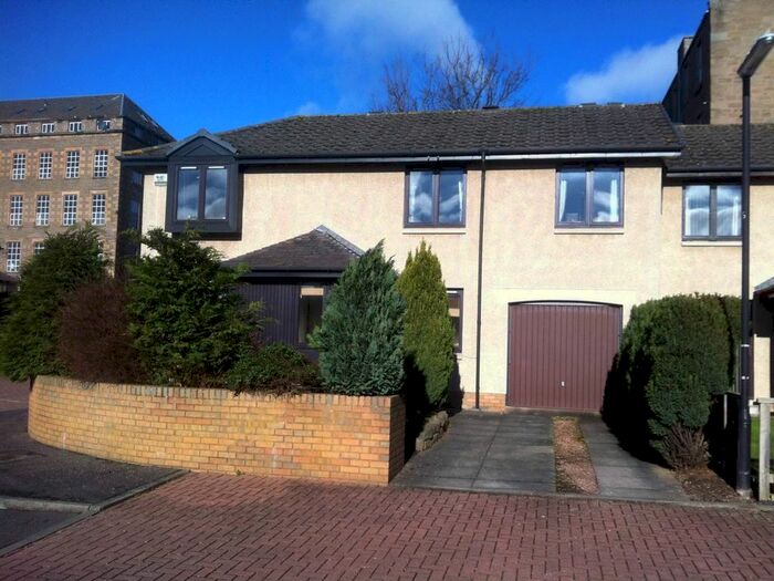 3 Bedroom Property To Rent In Spinners Wynd, Dundee, DD2