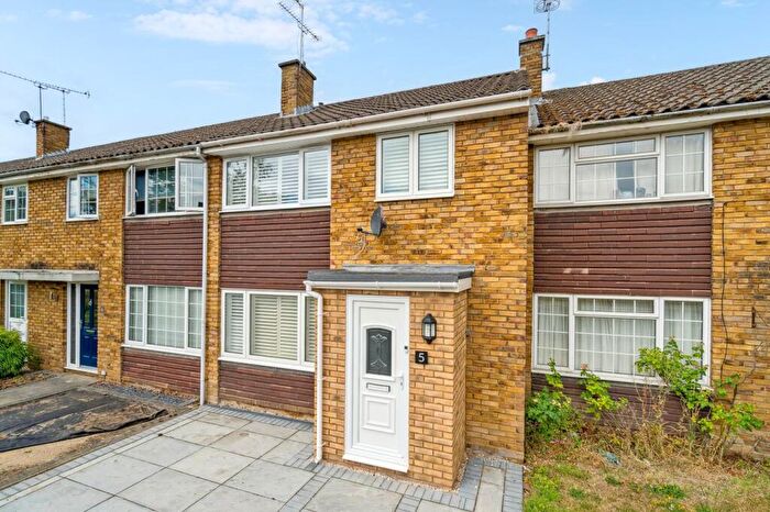 3 Bedroom Terraced House For Sale In Golden Oak Close, Farnham Common, SL2