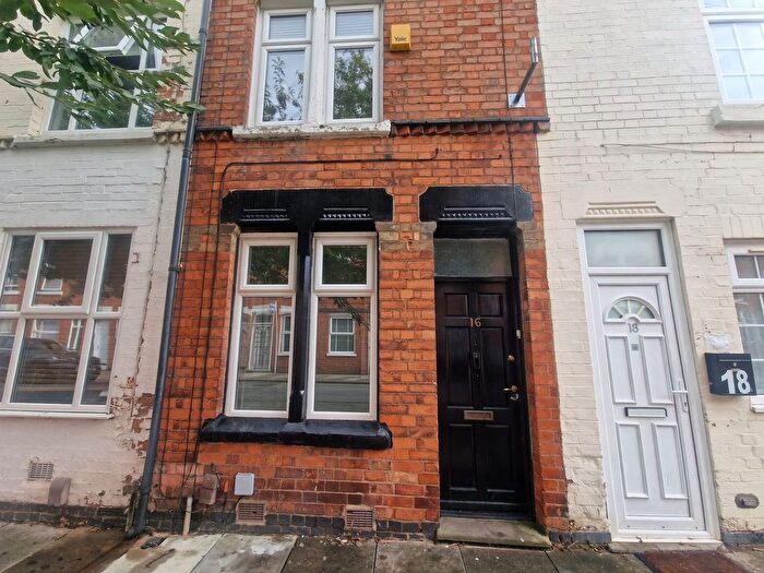 3 Bedroom Terraced House To Rent In Oxford Road, Leicester, LE2