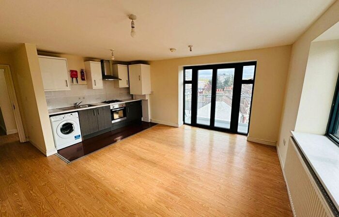 2 Bedroom Flat To Rent In Barking Road, London, E6
