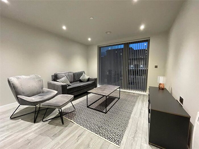 2 Bedroom Apartment To Rent In Steel House, The Metalworks, Petersfield Avenue, Slough, Berkshire, SL2