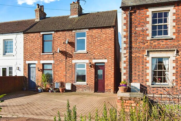 2 Bedroom End Of Terrace House For Sale In Pleasant Row, Woodford, Kettering, NN14