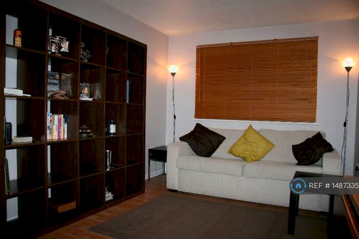 1 Bedroom Flat To Rent In Hall Lane, London, E4