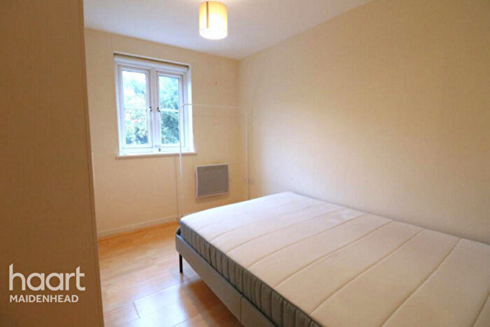 2 Bedroom Apartment To Rent In Coopers Rise, High Wycombe, HP13