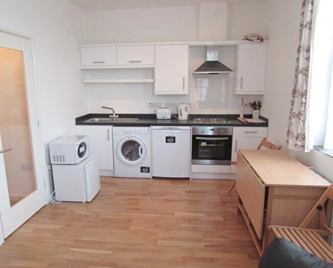 1 Bedroom Flat For Sale In Norwich Avenue West, Bournemouth, BH2