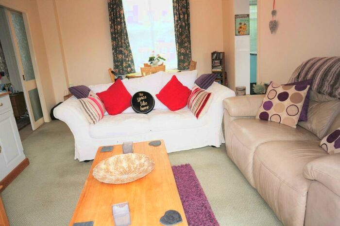 1 Bedroom Apartment To Rent In Nunnery Fields, Canterbury, CT1