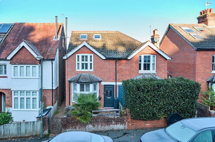 3 Bedroom Semi Detached House For Sale In Godalming, Surrey, GU7