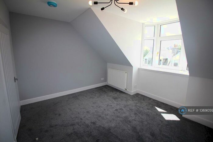 2 Bedroom Flat To Rent In Holburn Road, Aberdeen, AB10