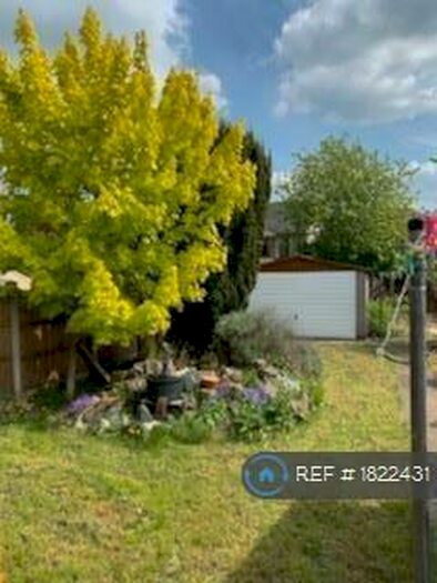 3 Bedroom Semi-Detached House To Rent In Uttoxeter New Road, Derby, DE22