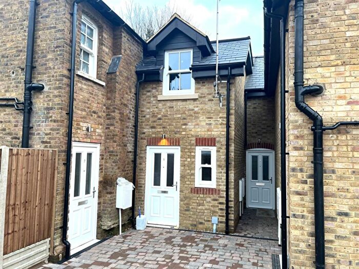 1 Bedroom House To Rent In Montague Mews, Northchrurch, Nr Berkhampstead, HP4