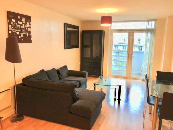2 Bedroom Apartment To Rent In Bramall Lane, Sheffield, S2