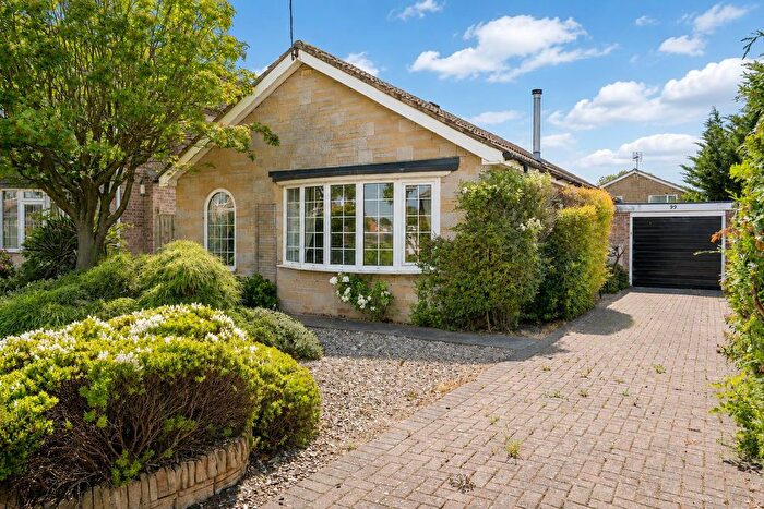 3 Bedroom Bungalow For Sale In Eastfield Avenue, Haxby, York, YO32