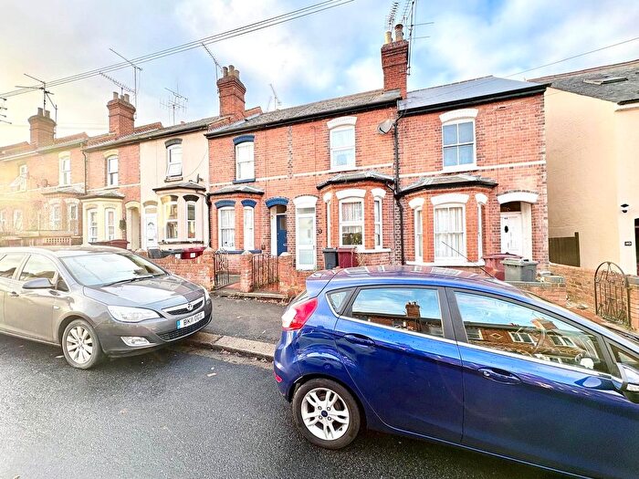 2 Bedroom Terraced House To Rent In Shaftesbury Road, Reading, Berkshire, RG30
