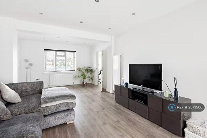 3 Bedroom Semi-Detached House To Rent In Beatty Road, London, HA7