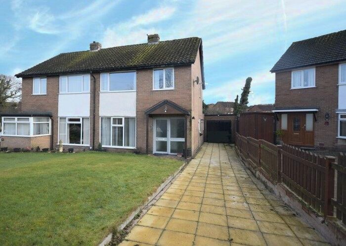 3 Bedroom Semi-Detached House For Sale In Rydal Avenue, Whitchurch, SY13