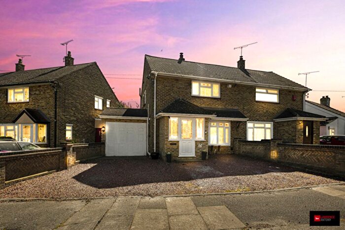 3 Bedroom Semi-Detached House For Sale In Flemming Crescent, Leigh-On-Sea, SS9