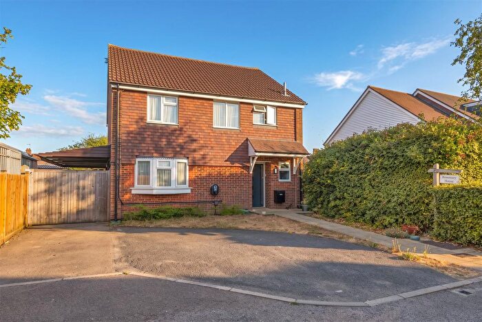 3 Bedroom Detached House For Sale In Maidstone Road, Paddock Wood, Tonbridge, TN12