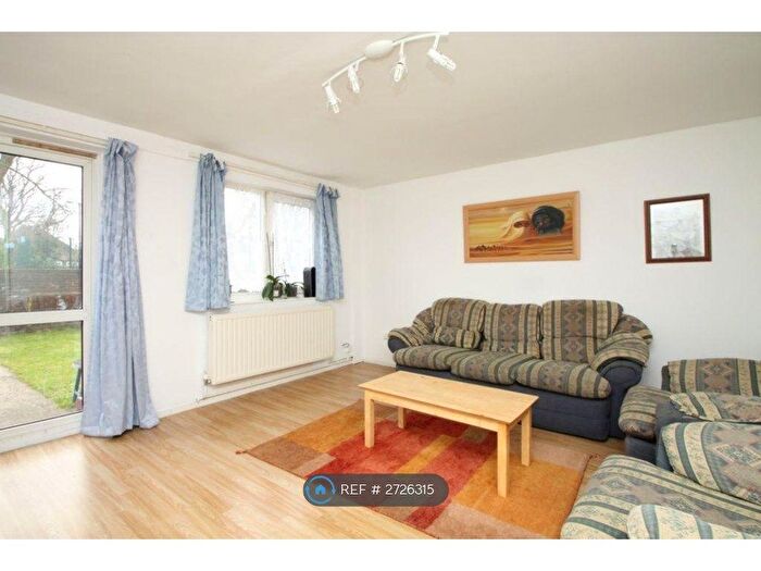 3 Bedroom Maisonette To Rent In Sark Walk, London, E16
