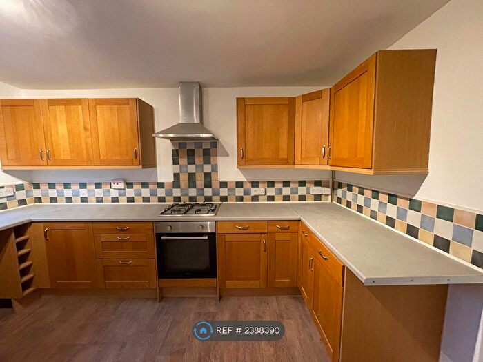 3 Bedroom Terraced House To Rent In Thornbury Way, Nottingham, NG5