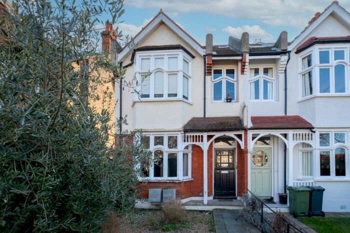 1 Bedroom Flat To Rent In Weir Road Balham, SW12