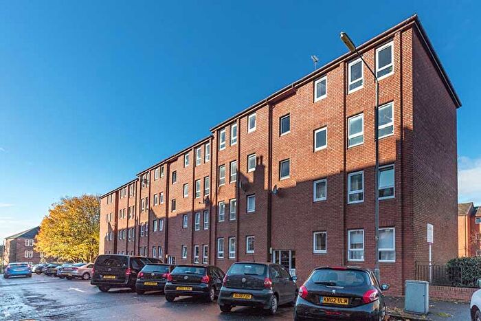 1 Bedroom Flat To Rent In Linden Street, Glasgow, G13