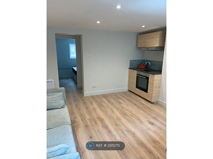 1 Bedroom Flat To Rent In Parliament Street, Gloucester, GL1