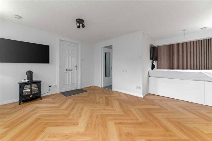 1 Bedroom Apartment For Sale In Morlich Court, Dalgety Bay, KY11