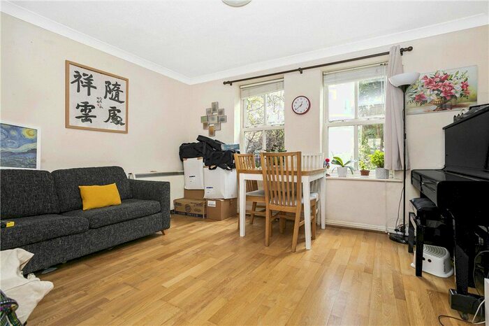 2 Bedroom Property To Rent In Alfred Close, London, W4