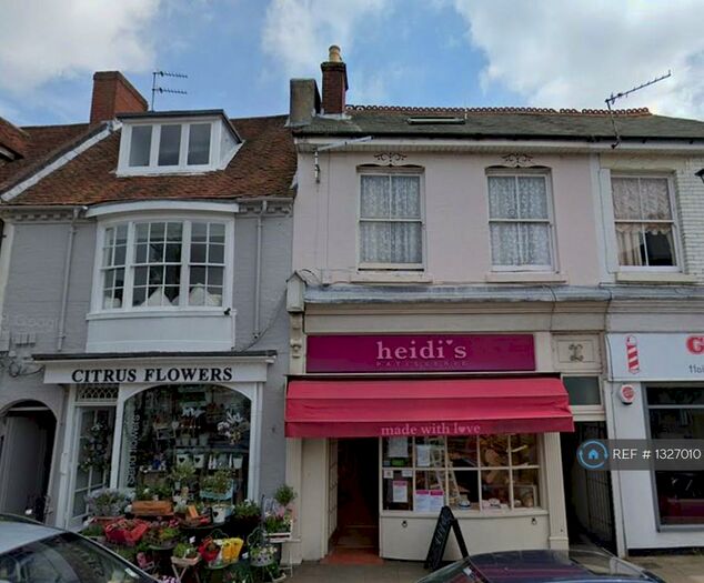 2 Bedroom Flat To Rent In High Street, Emsworth, PO10