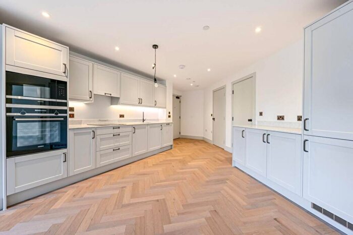 2 Bedroom Flat For Sale In Clifton Mansions, Willesden Green, NW2