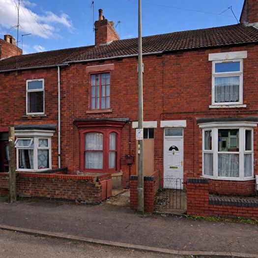 3 Bedroom Terraced House For Sale In Berkeley Street, Scunthorpe, Lincolnshire, DN15