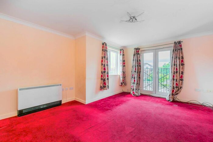 2 Bedroom Flat To Rent In Trafalgar Court, Barking, IG11