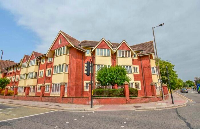 2 Bedroom Flat To Rent In Olivier Court, Bedford, MK40