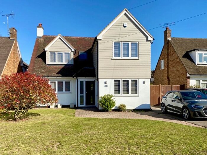 4 Bedroom Detached House For Sale In Mayfield Road, Writtle, Chelmsford, CM1