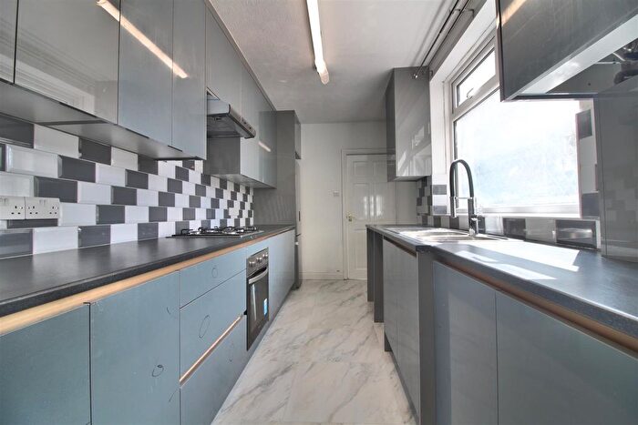 2 Bedroom End Of Terrace House To Rent In Star Road, Caversham, Reading, RG4