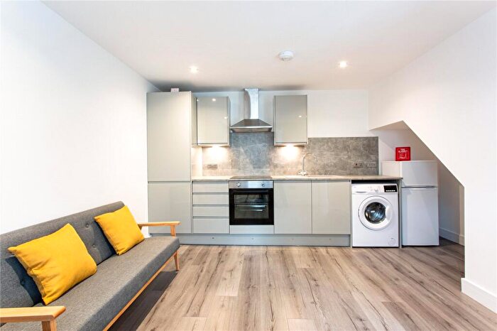 1 Bedroom Maisonette To Rent In Froghall Terrace, City Centre, Aberdeen, AB24