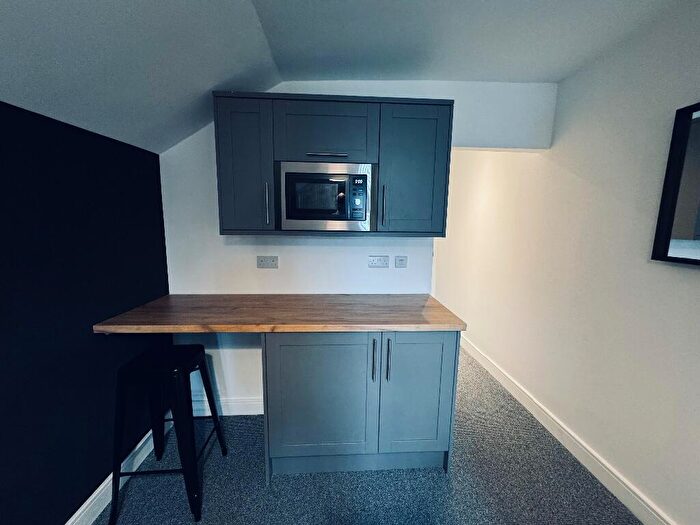 6 Bedroom Terraced House To Rent In House Share - Studio Rooms - Cheyney Road, Chester, CH1
