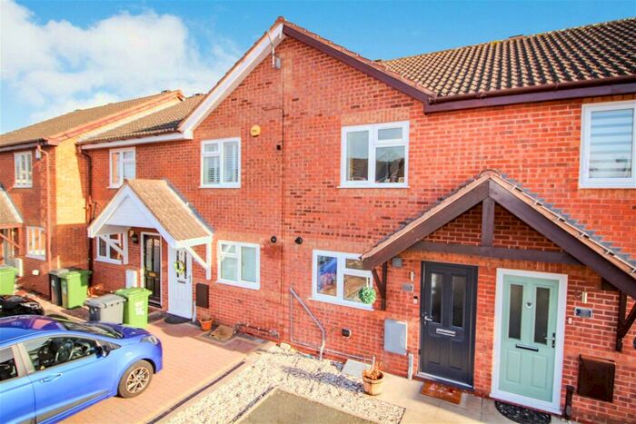 2 Bedroom Terraced House For Sale In Tabbs Gardens, Kidderminster, DY10
